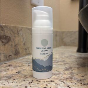 Essential Night Cream Anti-Aging Moisturizer